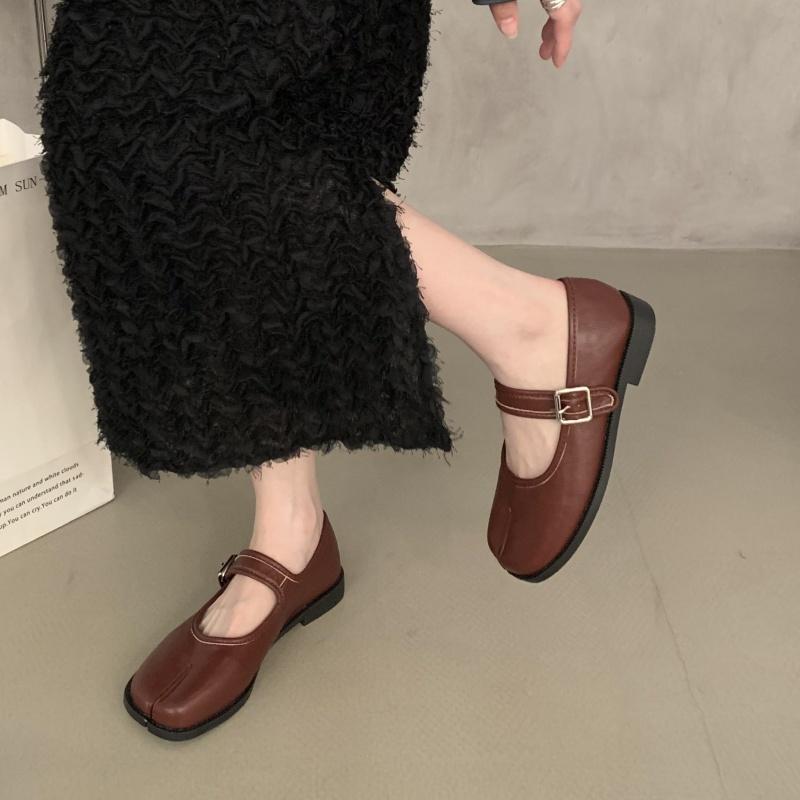 Fashion Bailamos Women Split Toe Shoes Ladies Square Toe Retro Single Shoes Shallow Mouth Flats Mary Jane Sandals Casual Slip On Shoes