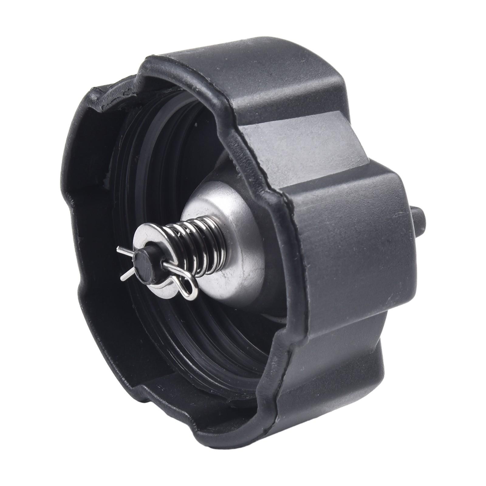 

Крышка бензобака Простая установка Высококачественный материал Пластик