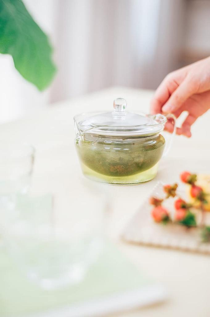 Hario Zen Teapot, 300ml Capacity, Heat-Resistant Glass, CHZ-30T