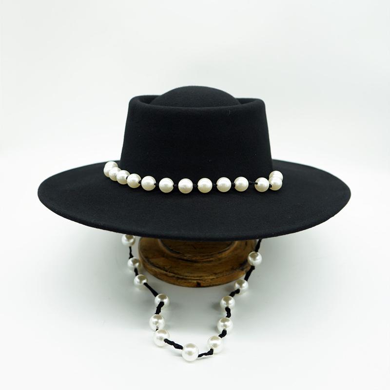British Retro Black Woolen Flat Top Top Hat Women'S Autumn And Winter Pearl Chain Flat Brim Felt Hat Internet Celebrities Of The Same Style