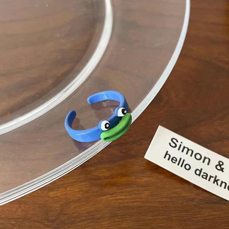 Adorable Cartoon Sausage Mouth Ring: Quirky, Fun, and Fashionable Hand Jewelry