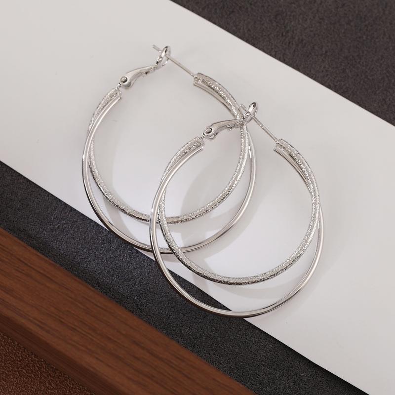 

Glossy earrings simple and fashionable plain ring earrings versatile niche high-end earrings women