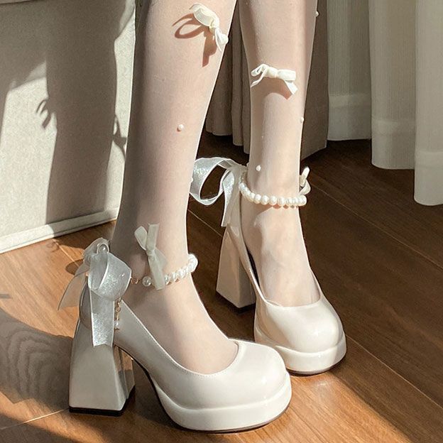 High-heeled Mary Jane shoes women's summer white design sense new retro pearl thick-heeled small leather shoes