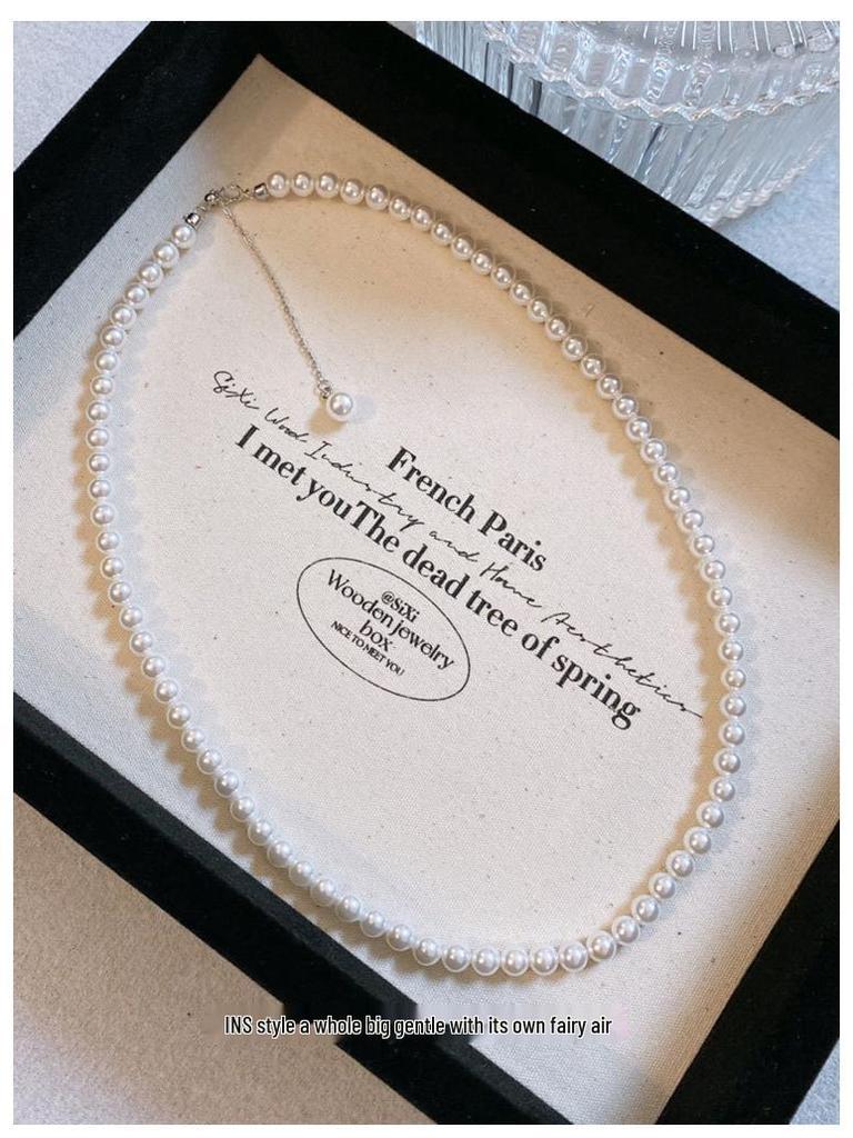 S925 Silver Mother-of-Pearl Pearl Necklace for Women - High-End, Lustrous, Round Beads on Clavicle Chain, Trendy Choker Design.