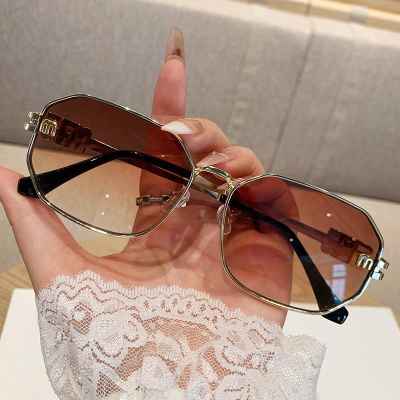 European and American new polygonal sunglasses women's fashion letter metal sunscreen glasses high-end sunglasses