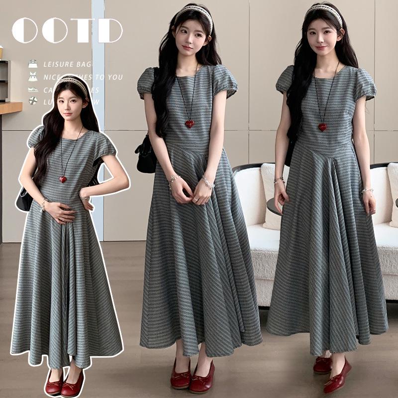 2026 Summer French Retro Plaid Maternity Long Dress M