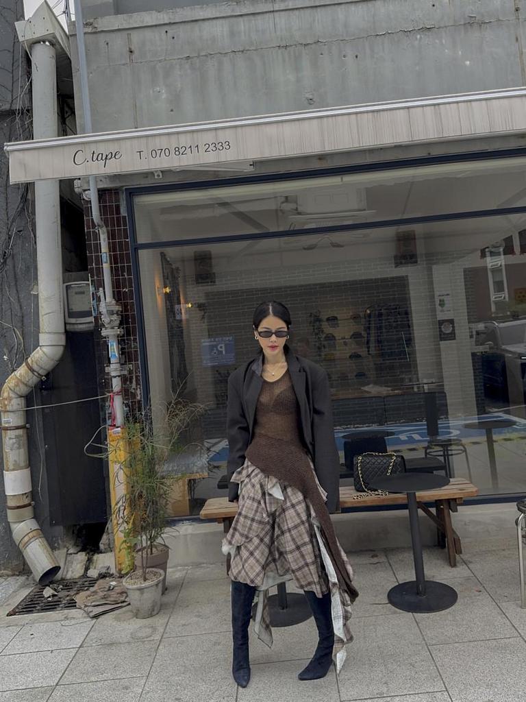 2026 Korean Chic Retro Plaid Asymmetrical Skirt