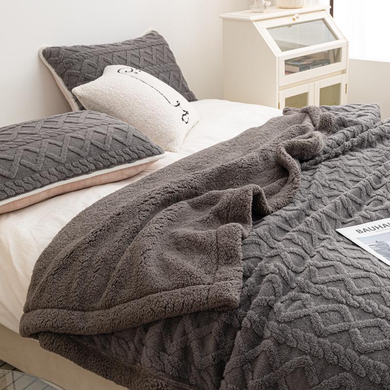 Lambswool & Taffeta Plush Multicolor Blanket - Ideal for Office, Autumn, Winter & All Seasons