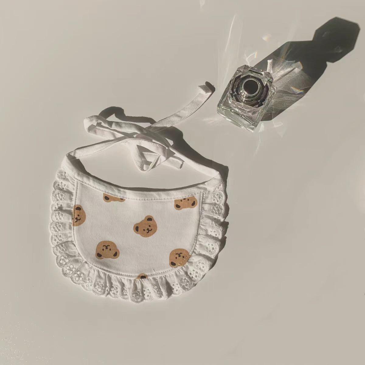 

Красочный мультяшный нагрудник для кошек и маленьких собак One Size