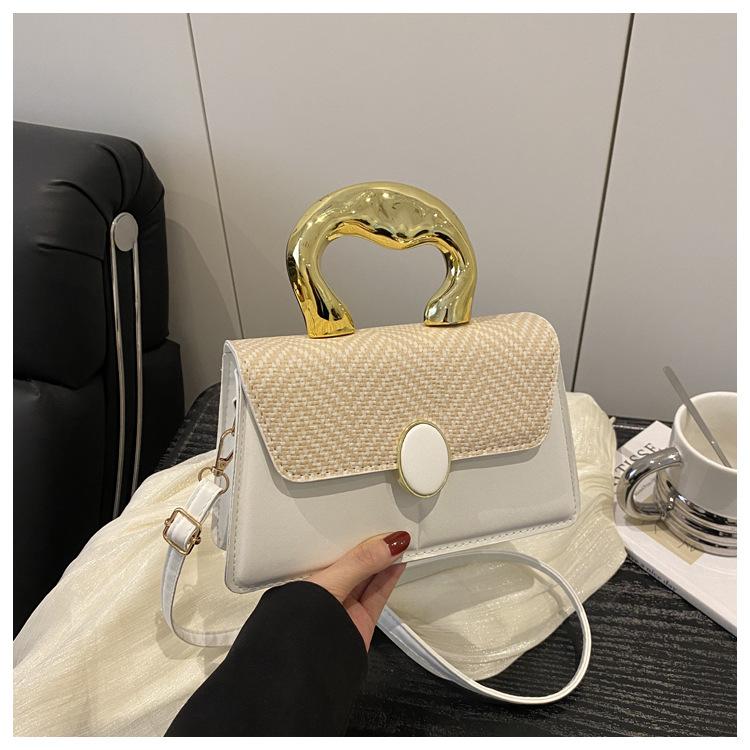 

Женская премиальная сумочка 2025 лето новая нишевая дизайнерская универсальная ins сумка через плечо, сумка-мессенджер, маленькая квадратная сумка белый