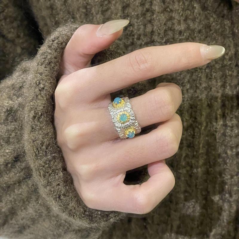 

Легкая Роскошь Премиум Buccellati Кольцо с Голубым Агатом Ветер , Маленькая Ромашка, Нишевый Дизайн, Универсальное Изысканное Ретро Кольцо на Указательный Палец