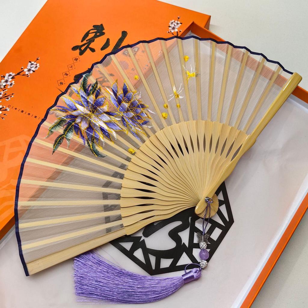 Alter Changmen Suzhou Doppelseitige Stickerei Faltfächer: Antiker Cheongsam-Stil für Damen