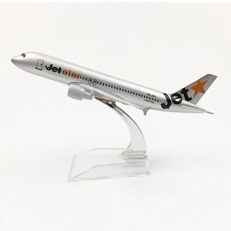 Scale Aircraft Model 16cm for Jetstar Airways Airbus A320 Simulation Airplanes Decoration Die-cast Plane Model with Bracket