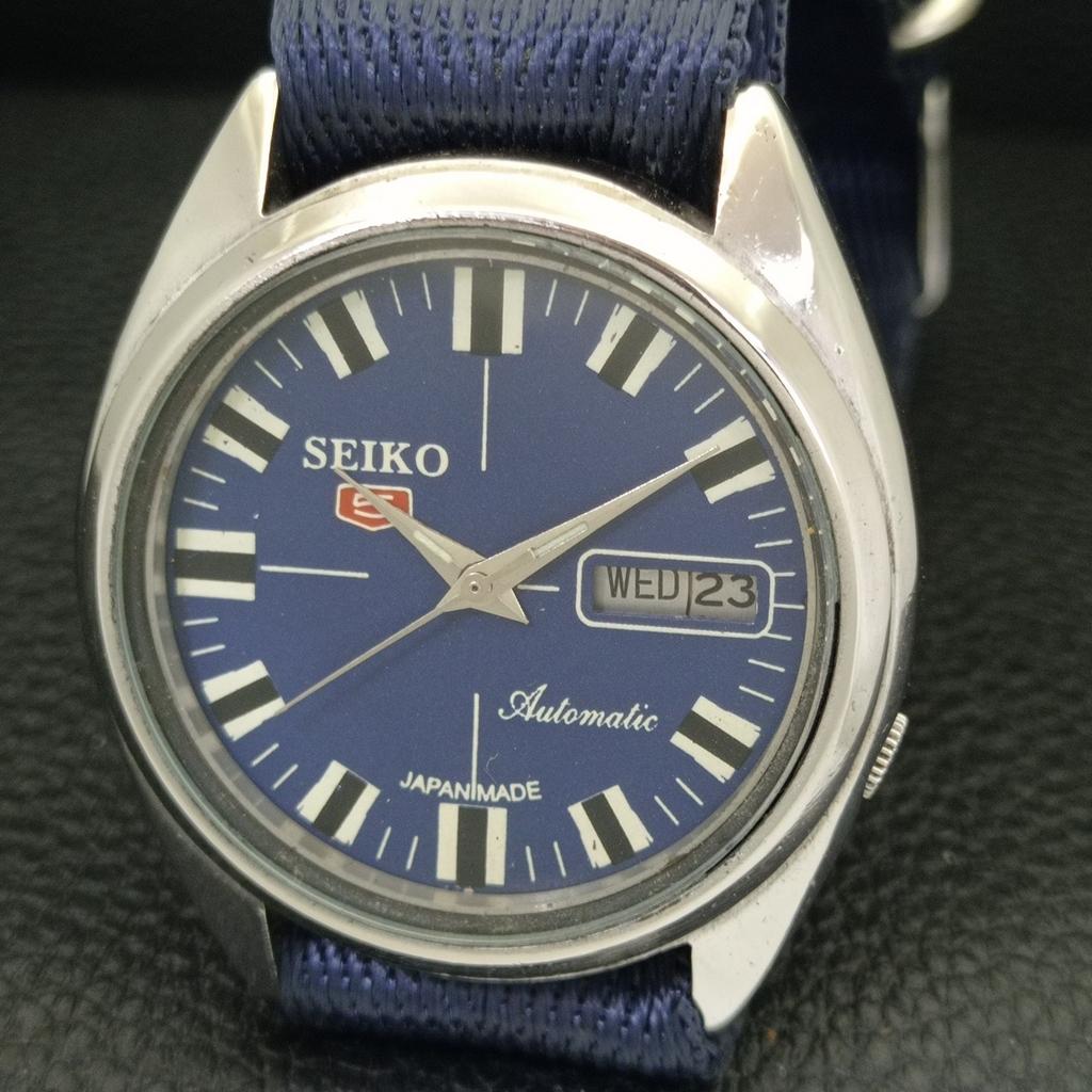 VINTAGE SEIKO 5 AUTOMATIC JAPAN 7009A MENS BLUE COLOR DIAL WATCH A702109-5 R208-a702109