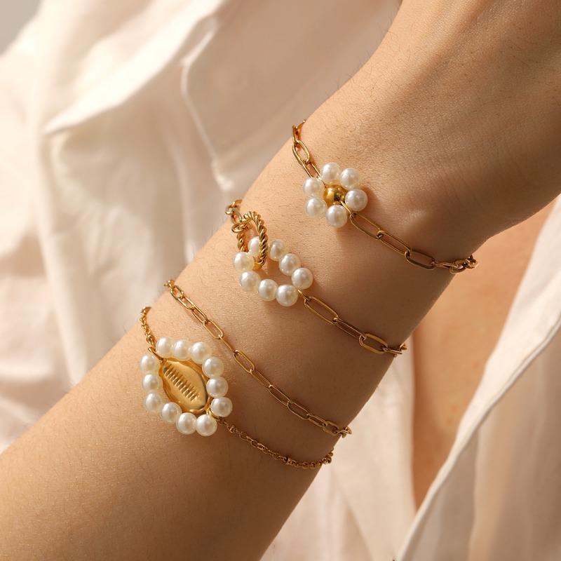 Gold Tone Paperclip Chain Bracelet with Pearl Flower Charm