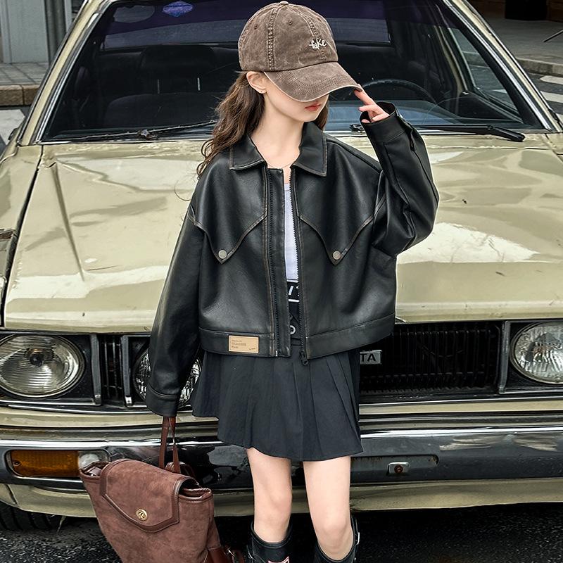 

Девичья модная кожаная мотоциклетная куртка - короткий стиль для весны и осени 2025. Идеально для моды начала осени. 140cm