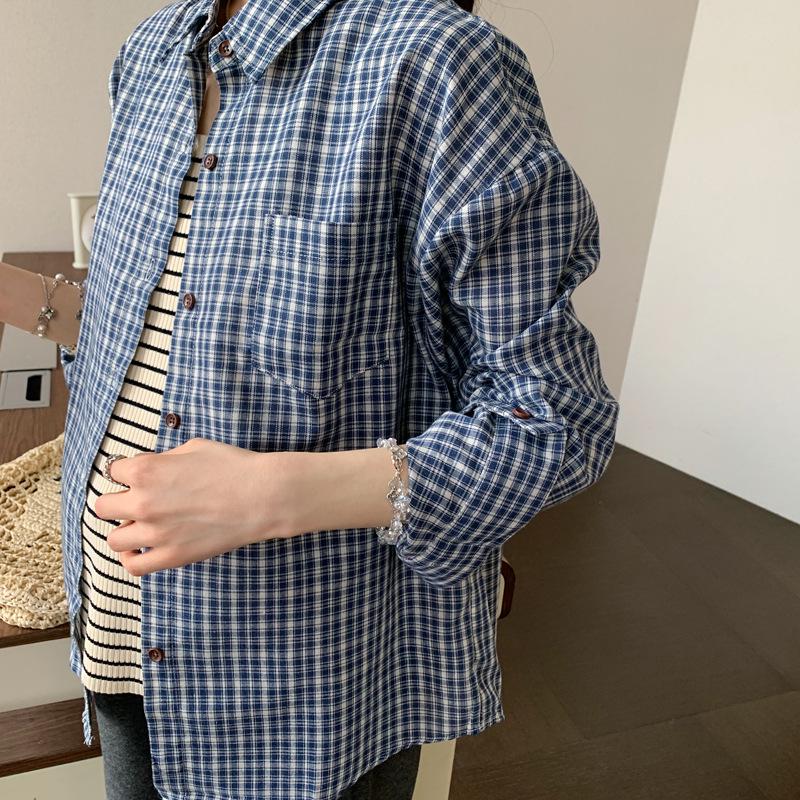 Spring 2026 Maternity Fashion: Plaid Shirt, Striped Vest & Wide-Leg Pants Set