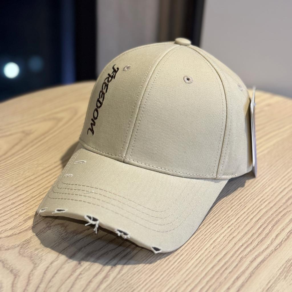 High-quality, Personalized, Fashionable, Frayed-edge Letter Embroidery New Wide-brim Baseball Cap, Trendy and Versatile for Both Men and Women