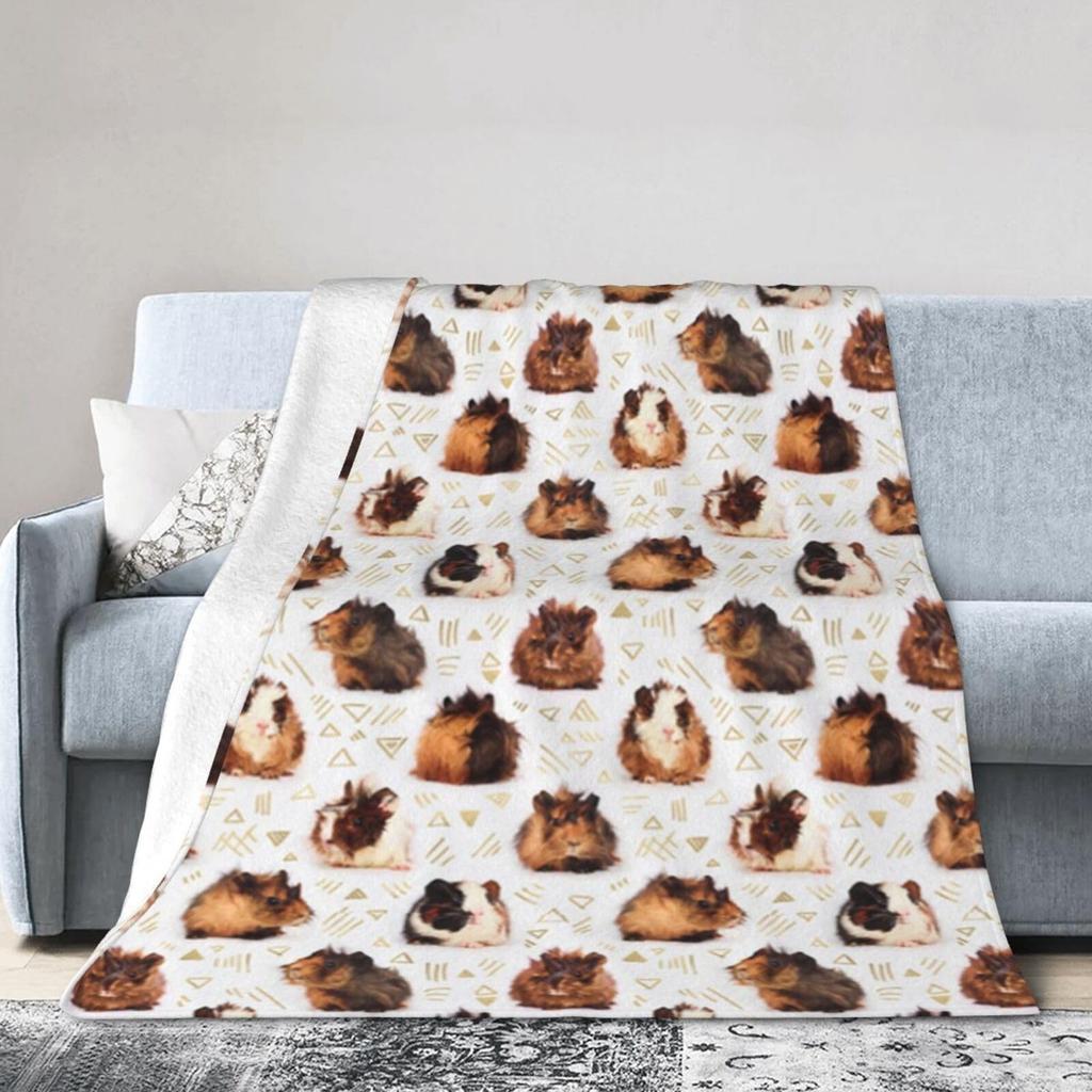 Guinea Pig Flannel Blanket Lovely Cartoon Animal Red Strawberry Blankets for Couch Bed Sofa Pet Hamster Floral Throw Blanket
