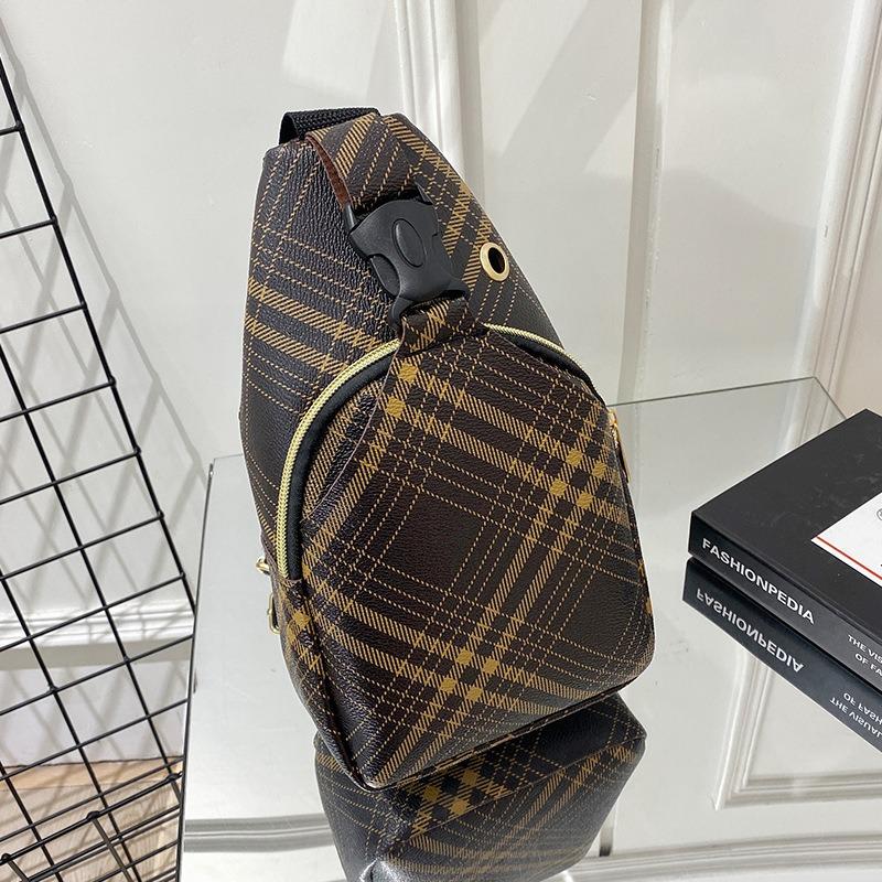 Autumn and Winter Women's Bags, Breast Bags, Breast Bags, Shoulder Oblique Straddle Bags, Fashion Trend Bags, Women's Waist Bags, Satchel Bags.