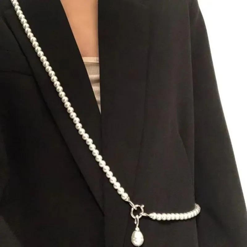 Personality Design Fashion Pearl Body Chain Pearl Gyro Necklace Suit Hoodie Chain for Women Backpack Crossbody Jewelry Accessory
