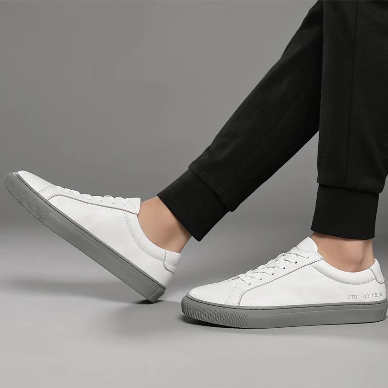 Fashion New Mens Flat White Tenis Shoes Men's Sneakers Casual Sports Shoes for Men Lightweight Genuine Leather Breathable Skate Shoe