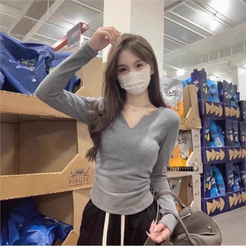 

Women s Gray Velvet V-Neck Long Sleeve Slim Fit Shirt for Autumn/Winter L темно-сірий