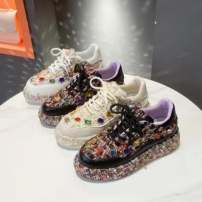 Bunte handgemachte Diamant-Intarsien-Frauen-Board-Schuhe Neue Mode Vielseitige Strass Dicke Sohle Sportschuhe Bankett Casual Schuhe