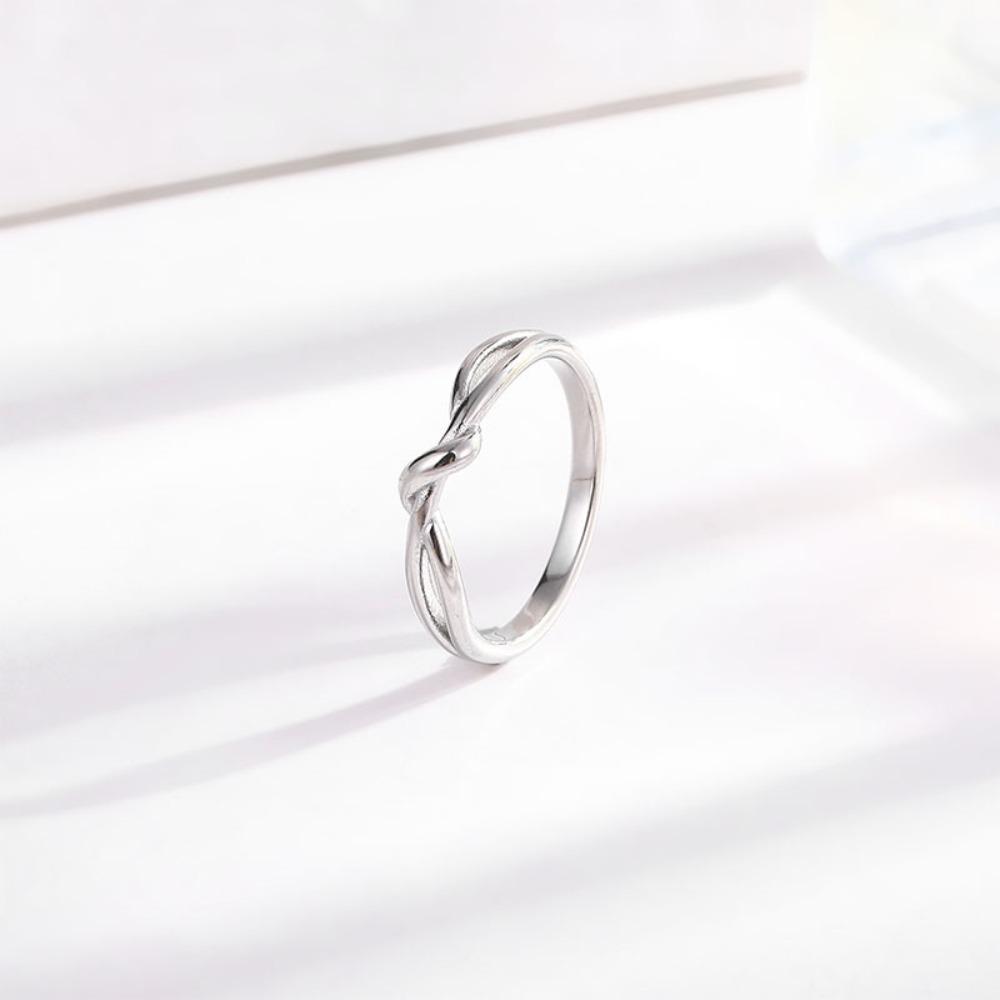 Trendy Knot Titanium Steel Ring Elegant Accessory for Women and Men Fashion Jewelry
