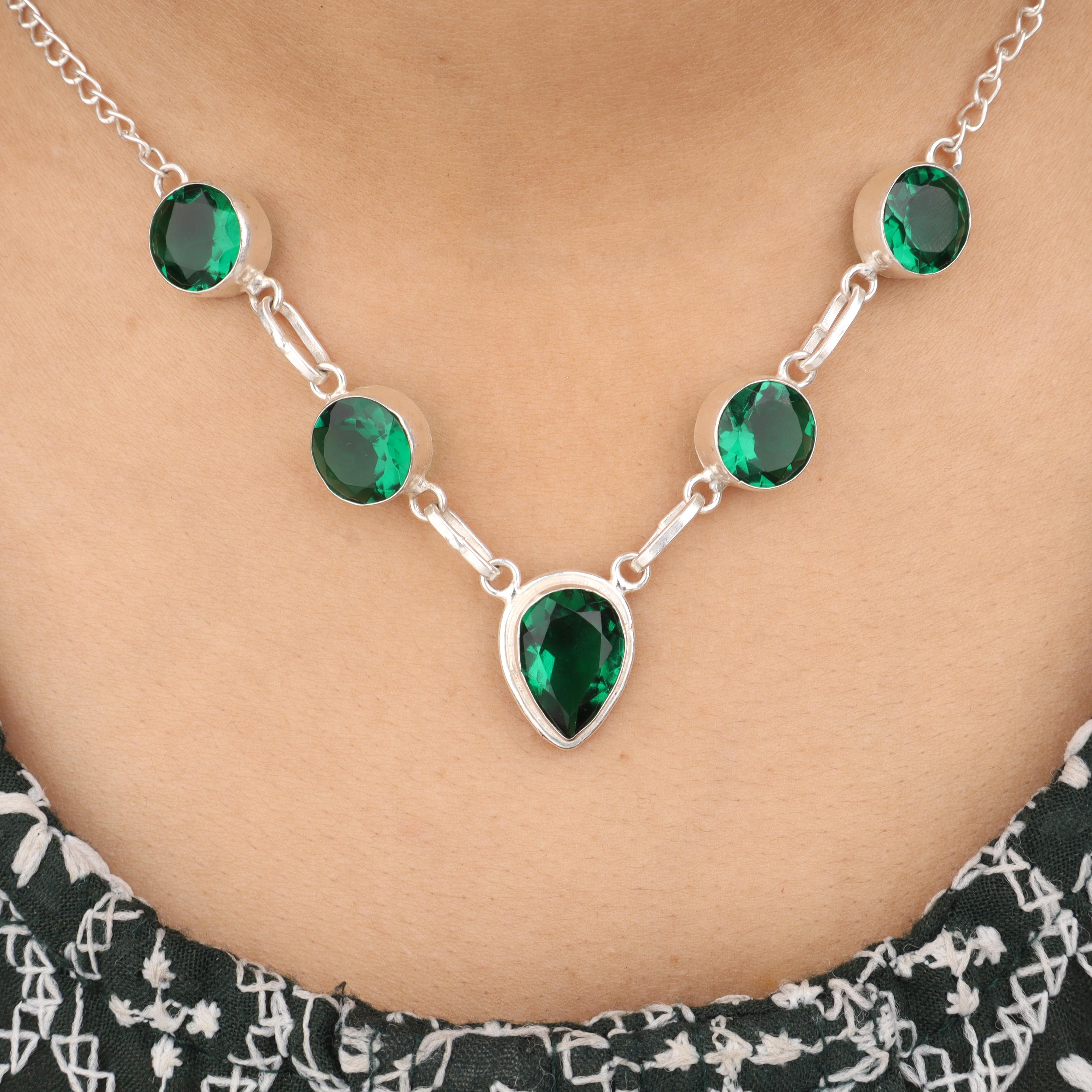 

Хромдиопсид Драгоценный камень 925 Стерлинговое серебро Изделия ручной работы Вечерние 16-18 Для жены RN-3-15