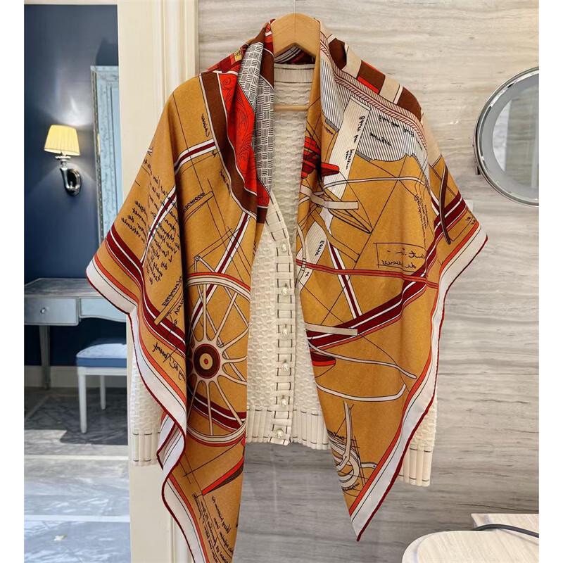 NINA SOLOR Double-Sided Lamb Wool Square Scarf