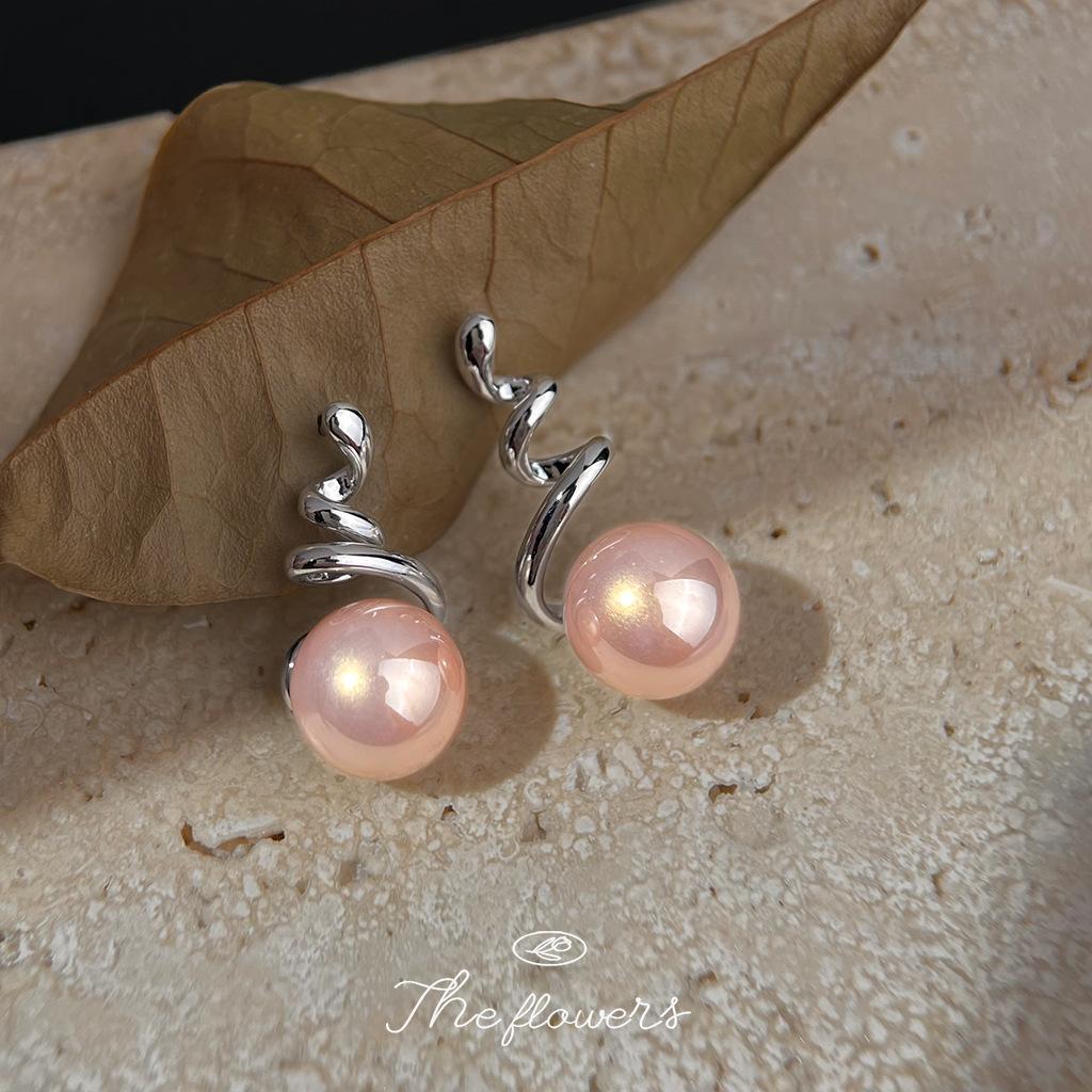 Pink Pearl Earrings Commuter Earrings Simple Designer Stud Earrings