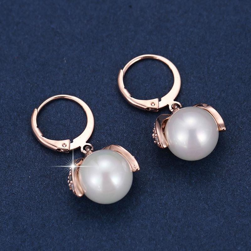 European American Japanese Korean Pearl Rhinestone Round Stud Earrings