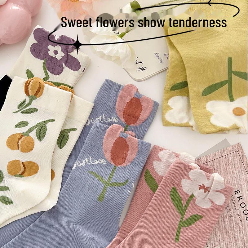 Șosete de Modă pentru Femei cu Tub Mediu Florale de Primăvară și Toamnă - Versatile, Drăguțe, Șosete Lungi Stil Japonez