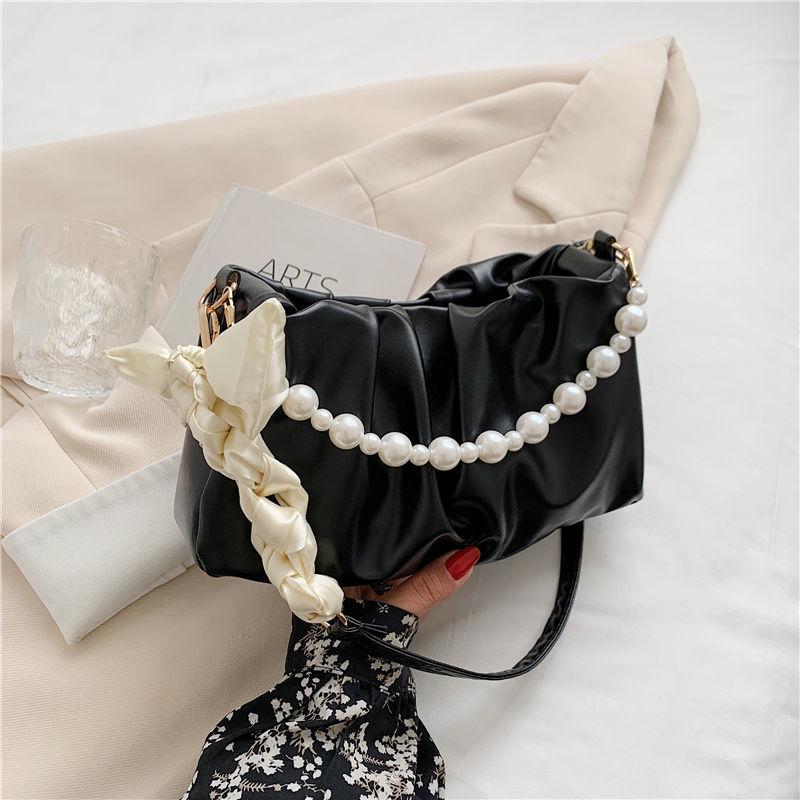 In Stock: Women's 2024 Summer Korean Fashion Pearl Chain Crossbody Bag