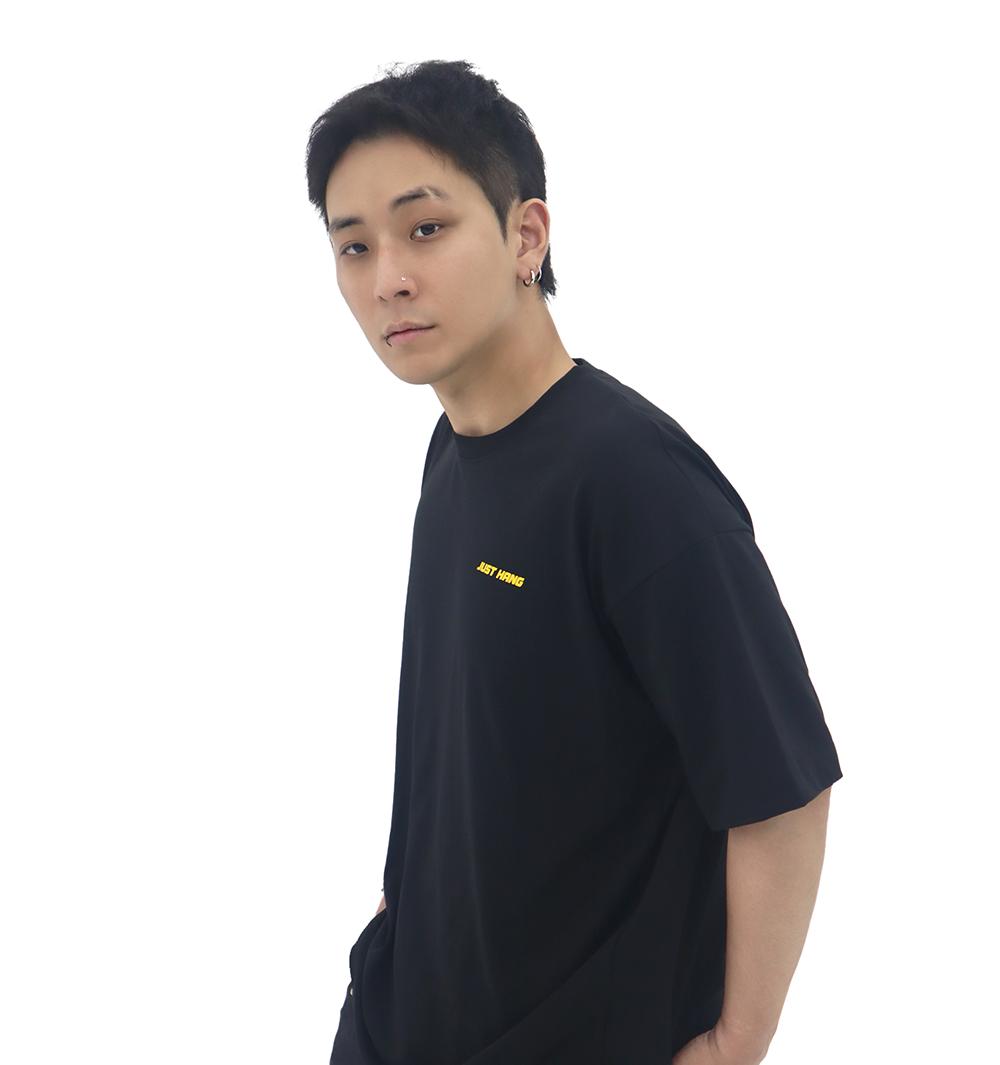 Just Haeng Yellow Newtro Logo Oversized Black Short Sleeve Tee F