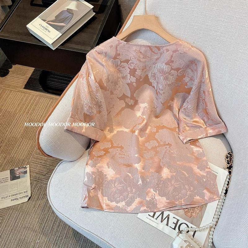 Women's 2024 Retro Jacquard Five-Sleeve Tang Suit T-Shirt - Early Spring National Style