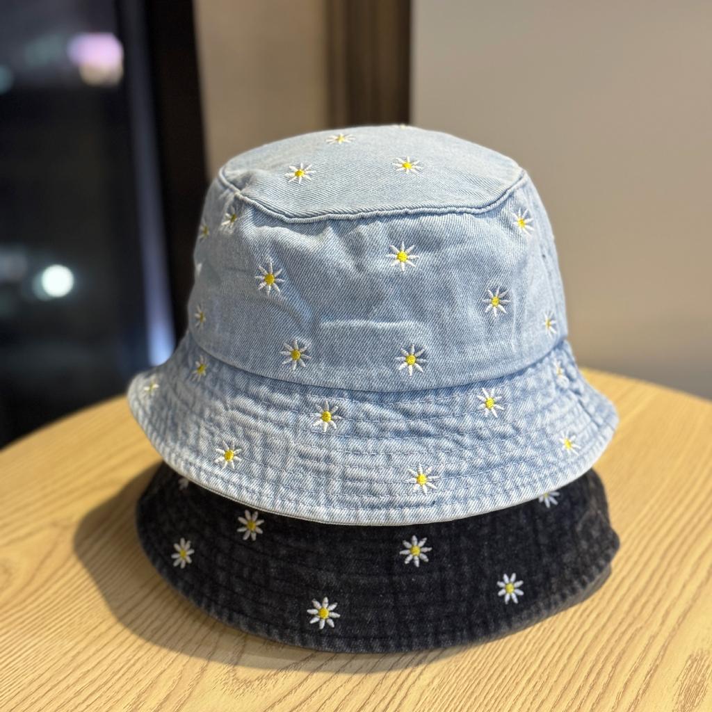 New vintage washed denim fisherman hat for women, cute small flower pot hat for spring and summer, versatile and face-slimming, trendy sun hat