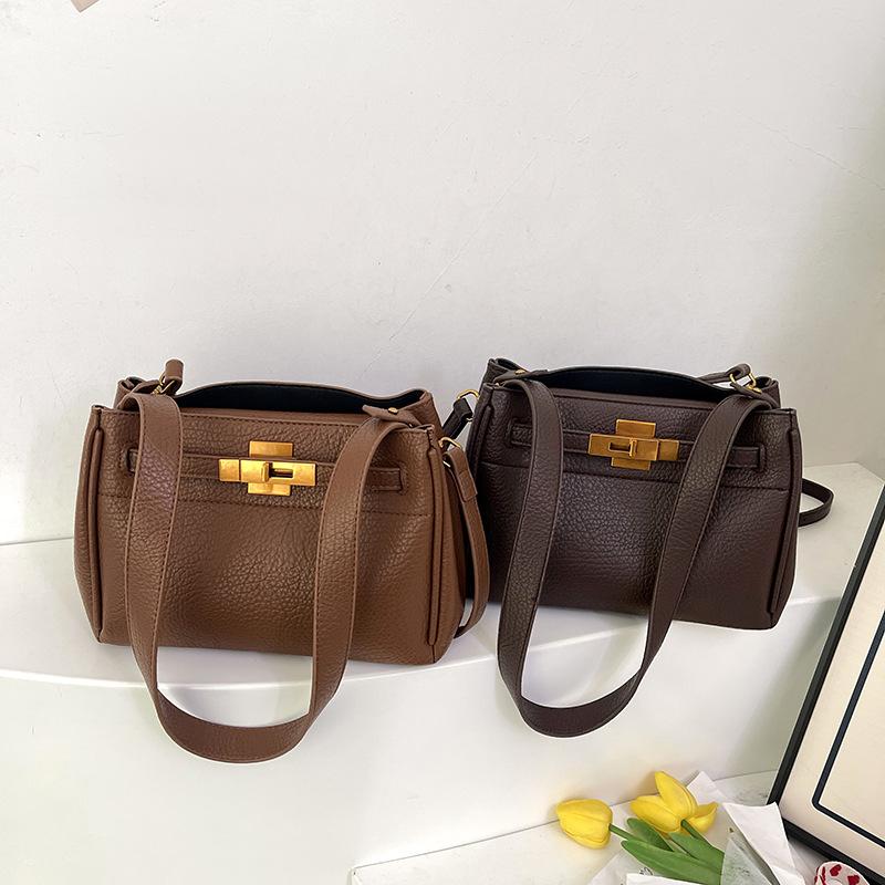 Niszowa retro torebka damska nowa temperamentna wszechstronna torebka na ramię pod pachę modna popularna listonoszka