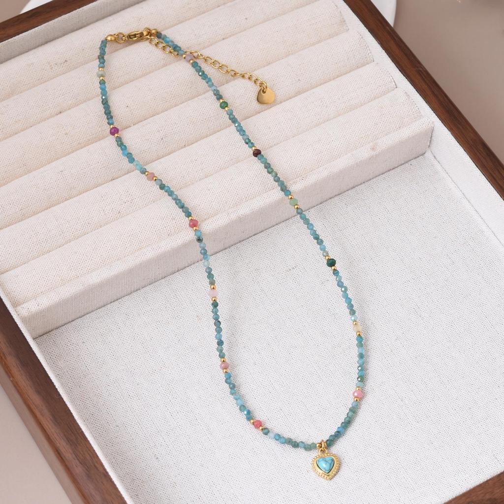 2024 Trendy Clavicle Chain: Colorful Natural Stone Beaded Necklace for Women - High-End Light Luxury Jewelry
