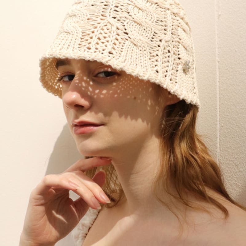 

Каждый цветок букета July Ivory free