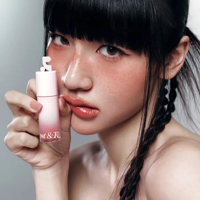 

Водный тинт для губ 03 Rosewood Rosewood