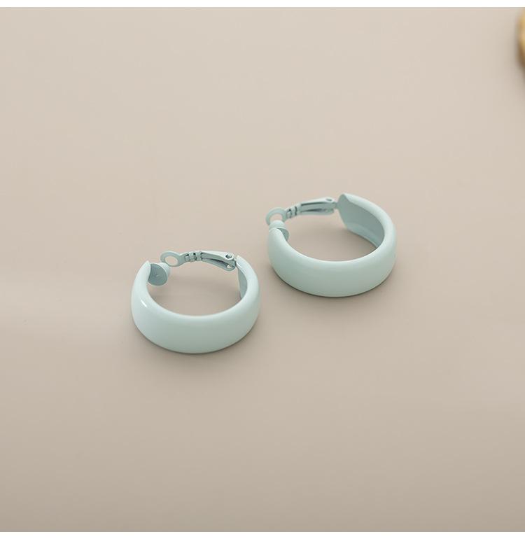 

Candy-colored Circular Earrings Are Simple Fresh Sweet Without Ear Piercings or Ear Clips