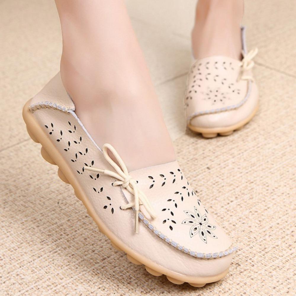Womens Floral Hollow Leather Shoes Retro Elegant Slip On Flat Shoes Breathable Shallow Shoes Elegant Office Ladies Footwear