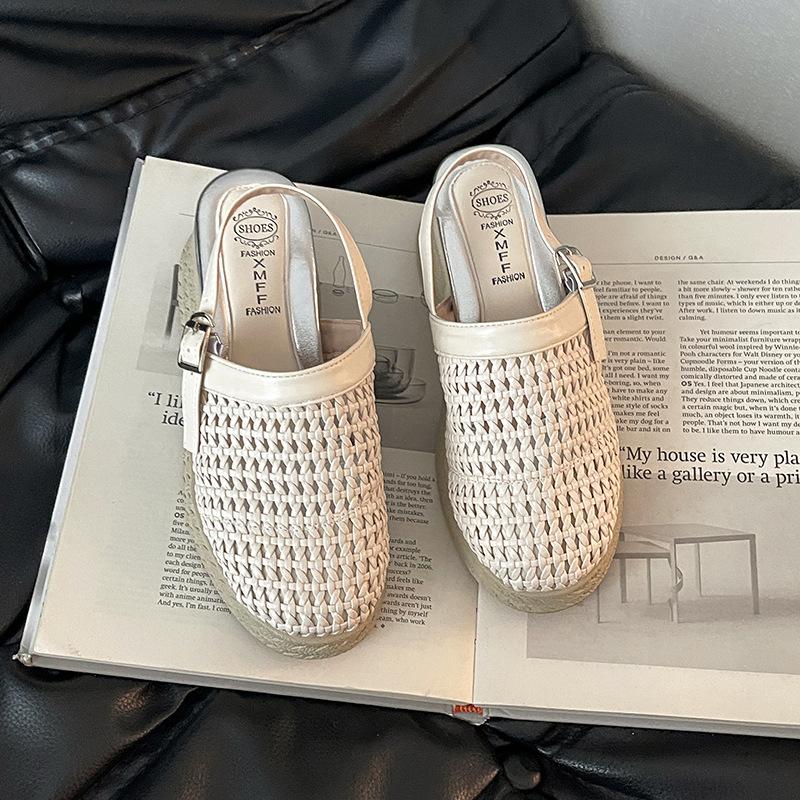 

Модные ретро-сумки, сандалии на танкетке с вырезами, женские, лето 2025, новые модели, с юбками, на толстой подошве, универсальные, плетеные, дышащие 39 бежевый