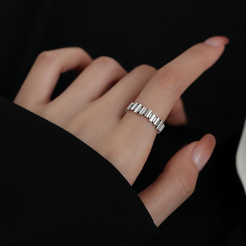 S925 Silver-Plated Geometric Open Ring – Women's Light Luxury Pinky or Index Finger Band with High-End Niche Design
