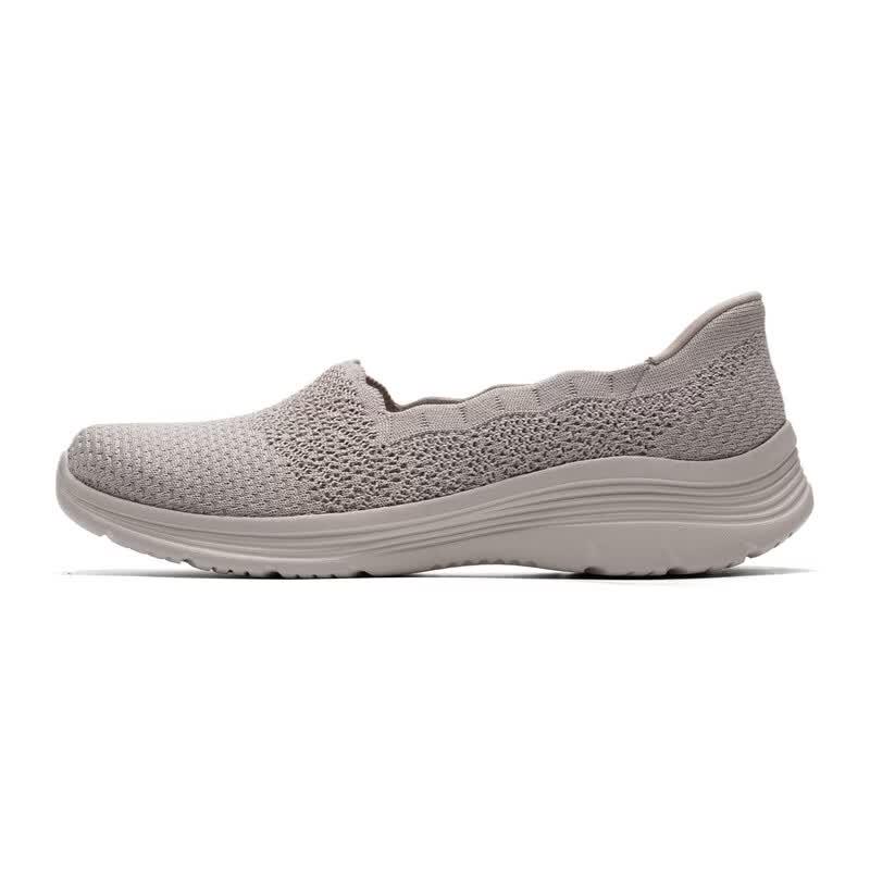 Skechers Women s Breathable Comfort Slip-On Shoes US 9 5650₽