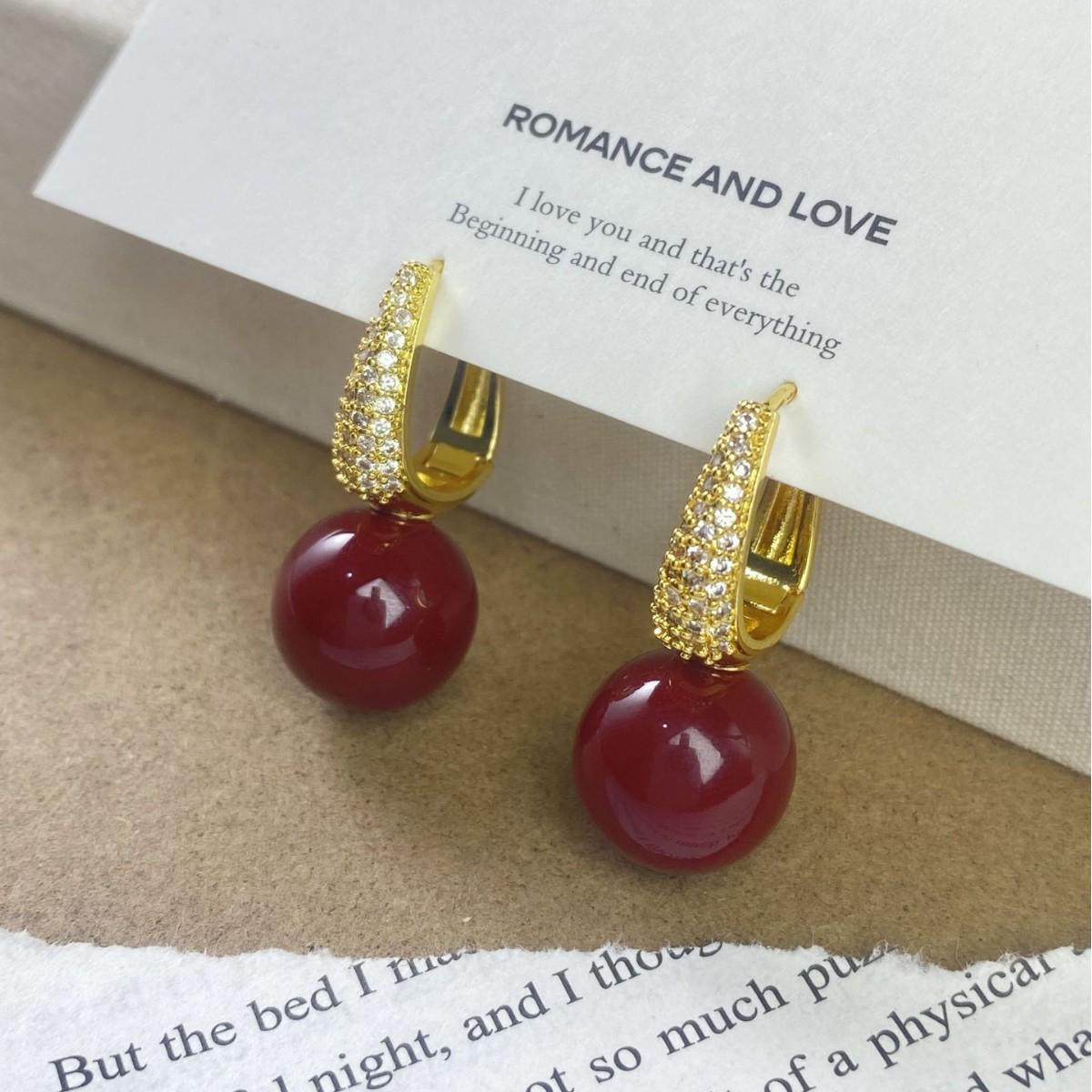 Geometric Wine Red Pearl & Micro-inlaid Zircon Earrings - Retro Hong Kong Style, High-End Fashion Jewelry