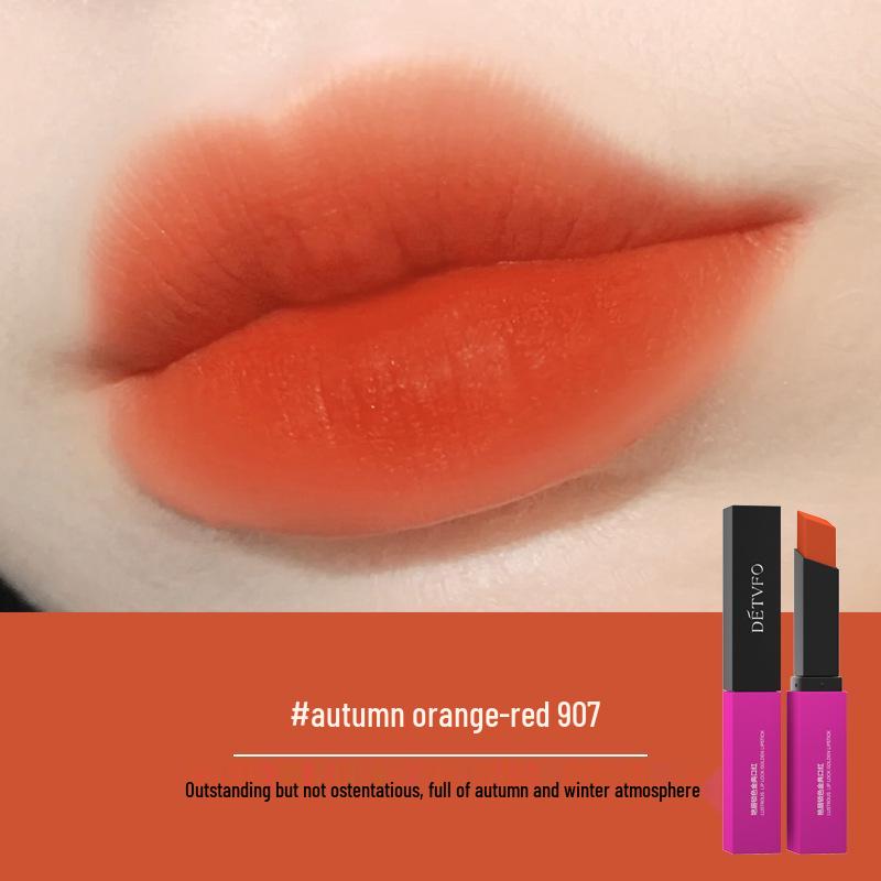 

Dedeveve Lipstick: Non-transfer, long-lasting, moisturizing, high-gloss, matte, multi-shade, color-locking lip balm. Per Piece