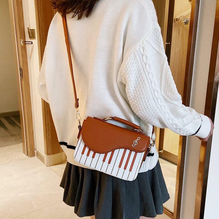 Damen Umhängetasche Piano Brown TRB 2364 Einheitsgröße